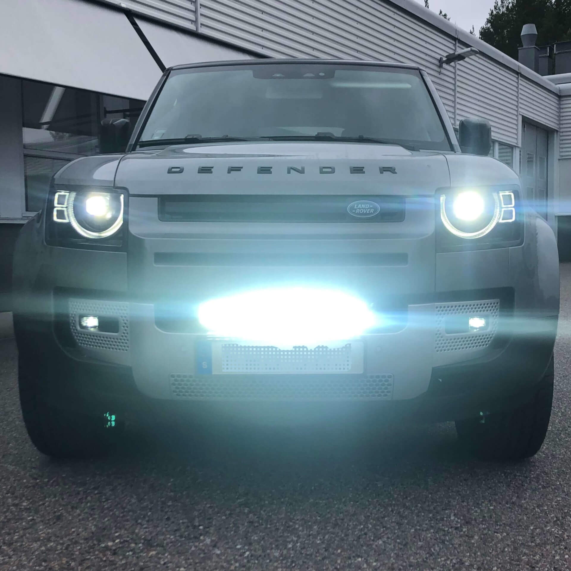 Land Rover Defender 2020- Vehicle Specific AUX Light kit, Vision X