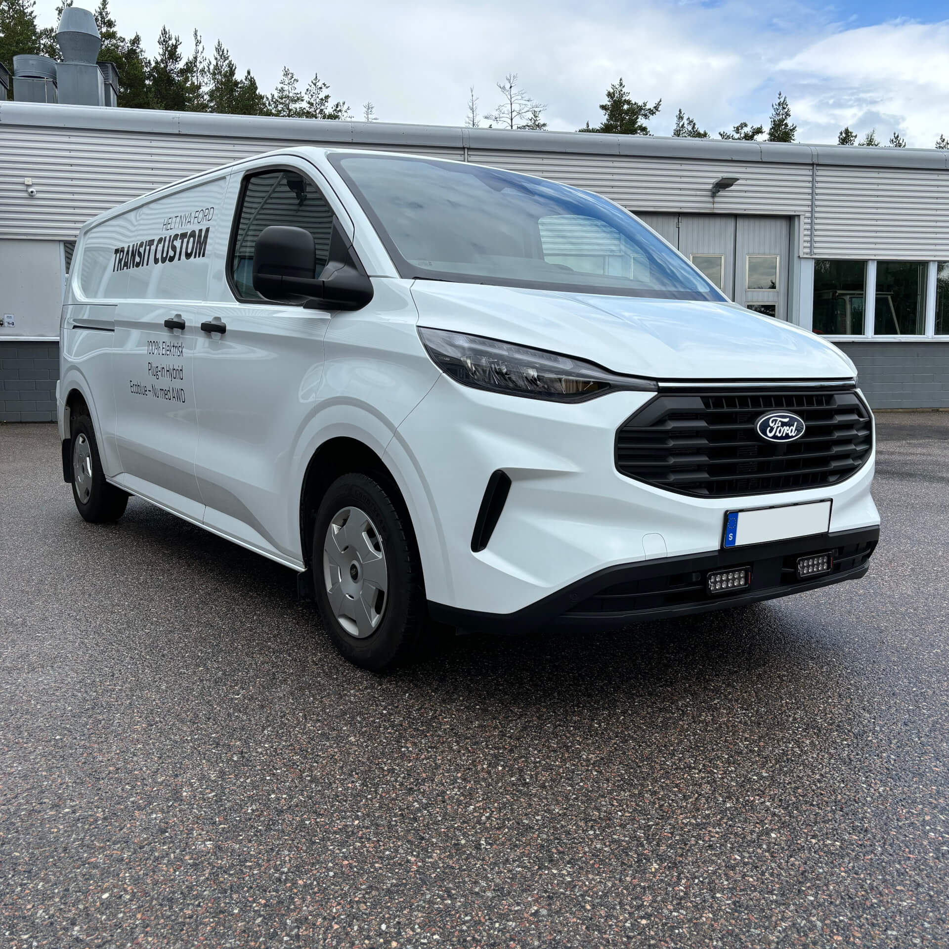 Ford Transit Custom 2023- Vehicle Specific AUX Light kit, Vision X - Image 2