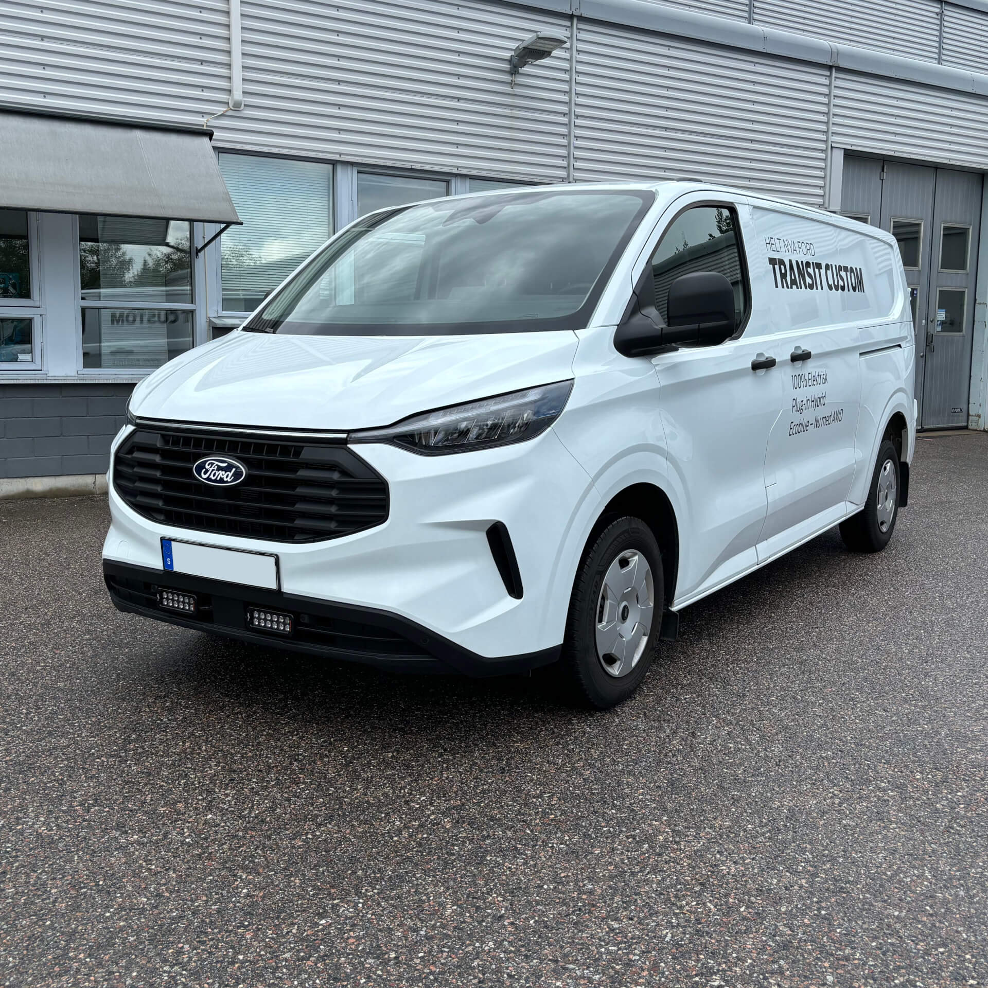 Ford Transit Custom 2023- Vehicle Specific AUX Light kit, Vision X